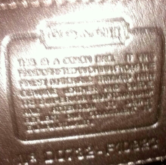 Authentic Signature Coach Handbag - Picture 2 of 4