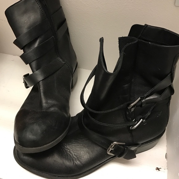 Black Boots