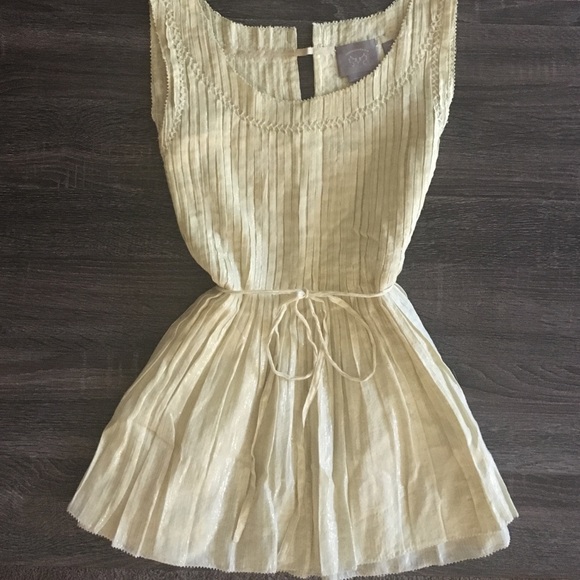 VanessaVirginia • Vintage-style • Dressy Top •