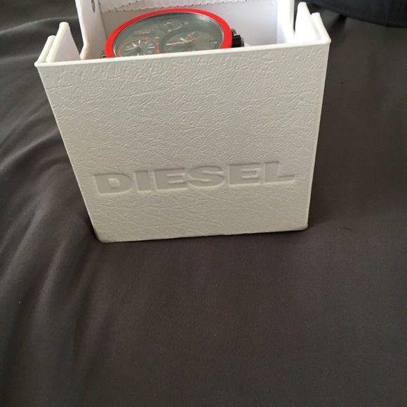 Worn once, not a single scratch, bought for 425 - Picture 3 of 4