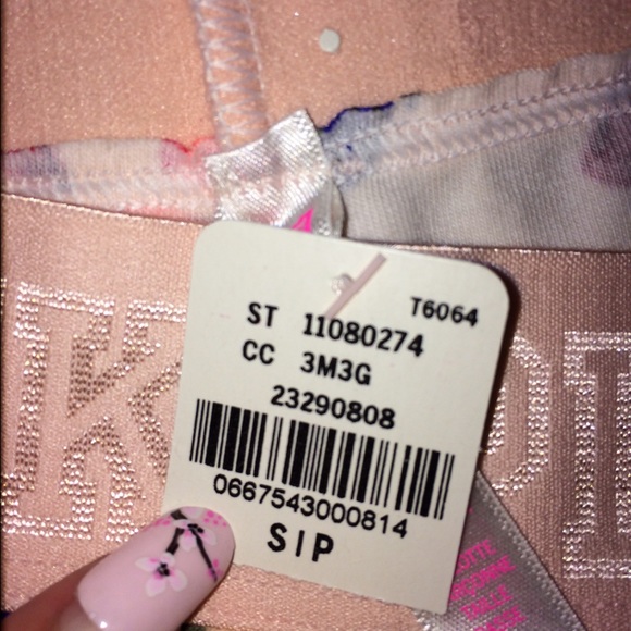 VS PINK bundle - Picture 4 of 4