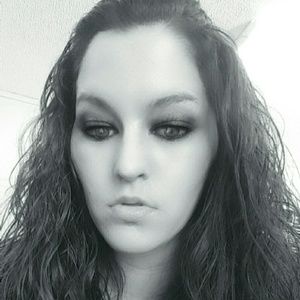 Meet your Posher, Whitney