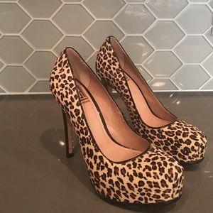 Leopard print Poure la Victoire pumps