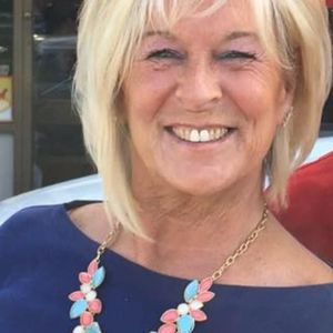 Meet your Posher, Debbie