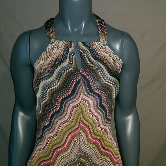 Halter Tank top - Picture 2 of 4