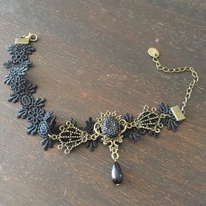 Ankle or wrist bracelet