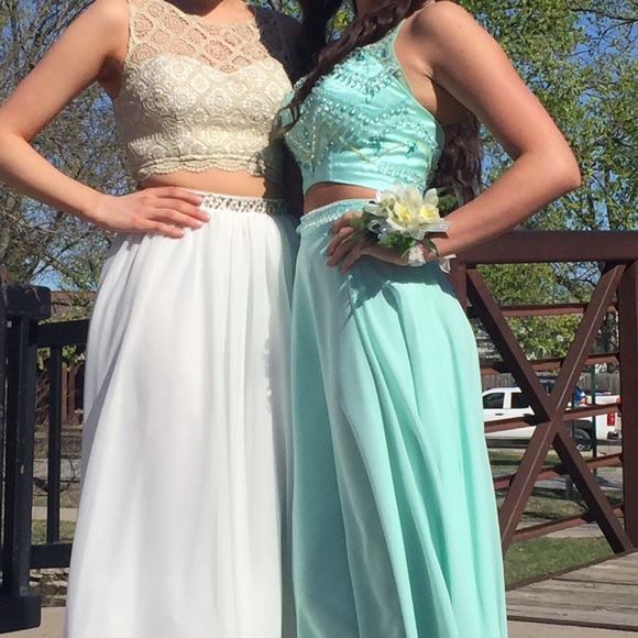 Two piece sea foam green prom dress 90$