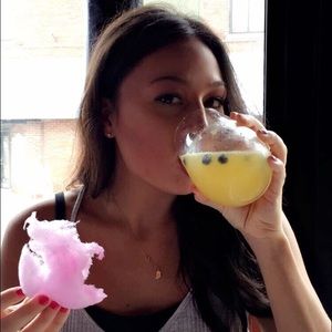 Meet your Posher, Hayley