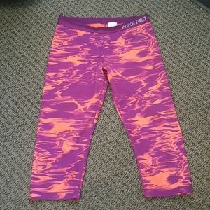 Nike Dri Fit Pro Capris Leggings