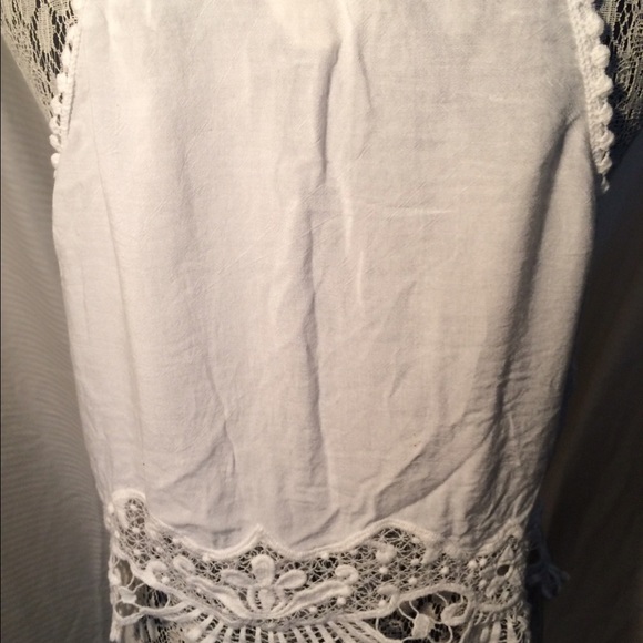 White spaghetti strap top. Cotton and knit lace - Picture 4 of 4