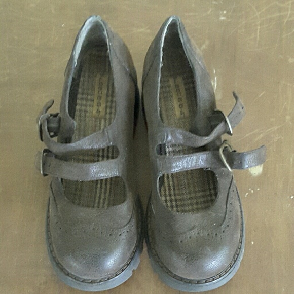 Sweet 5.5.4 double buckle shoes