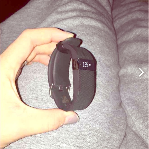 FITBIT CHARGE HR