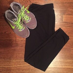 Athleta full-length black leggings