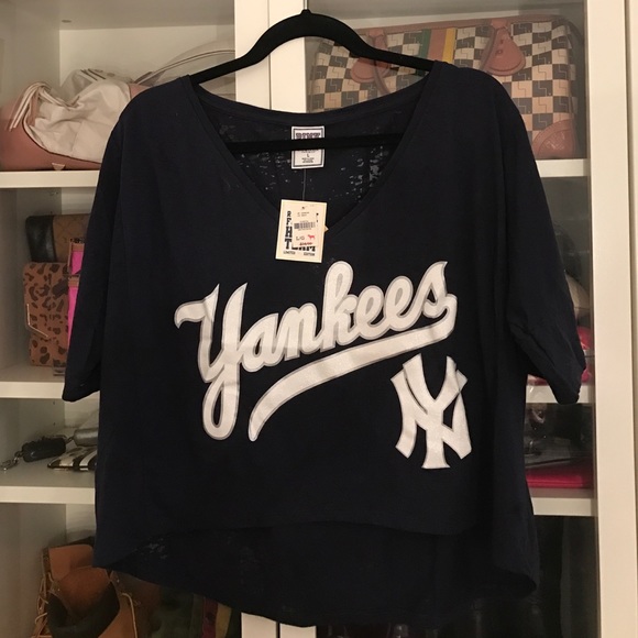 PINK Victoria's Secret Tops - Victoria Secret Pink NY Yankees top