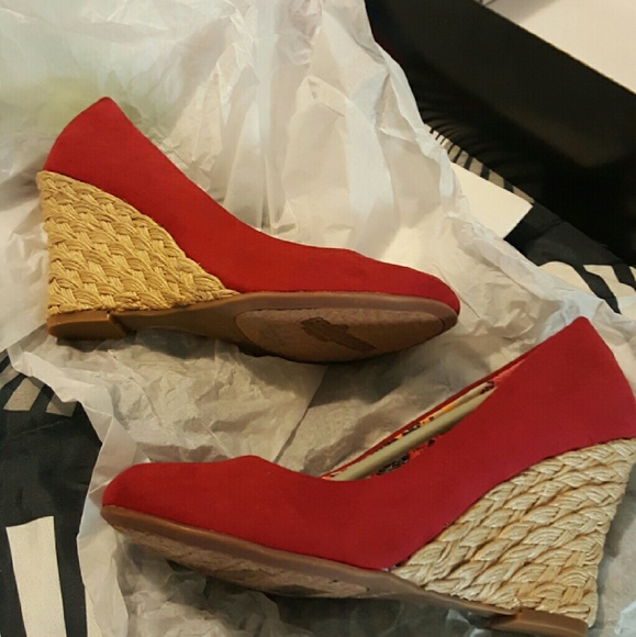 *Shipped* - Picture 2 of 4