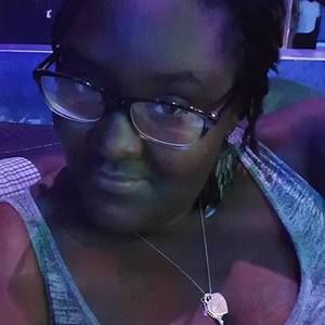 Meet your Posher, Tabitha