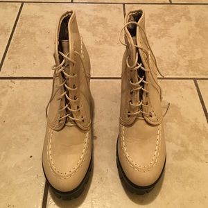 NWOT Platform cream boots, size 8
