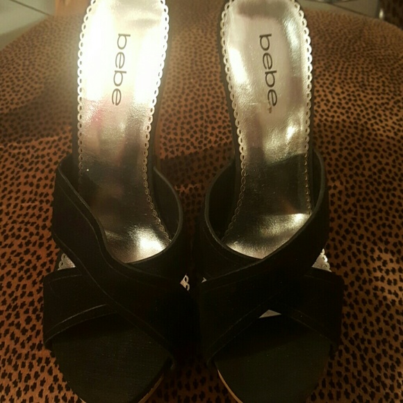 Bebe real leather shoes, gorgeous suede !