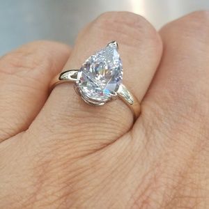 14K Yellow Gold Pear Solitaire Engagement Ring