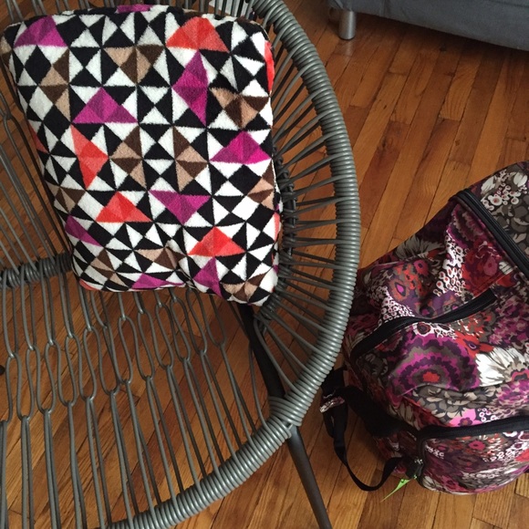 NWT Vera Bradley Travel Blanket Pillow