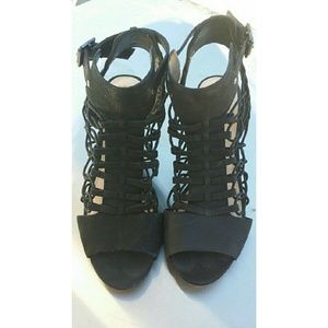 Vince Camuto EVEL leather sandal