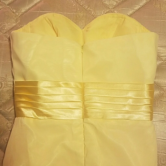 Dress - Picture 3 of 3