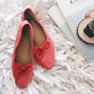 🌿sale🌿Urban Outfitters flats