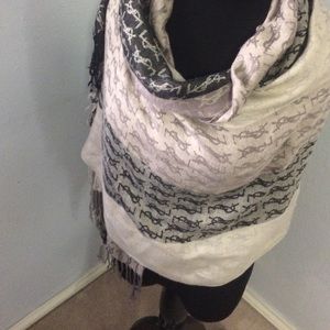 Fashion scarf
