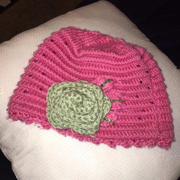 Knitted hat with flower - Picture 1 of 1
