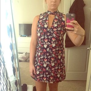 Floral print choker v neck dress