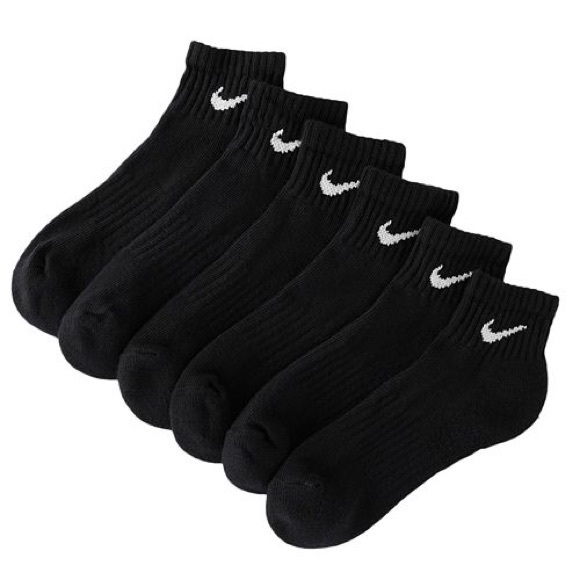 🧦Nike Kids’ Quarter Socks (6P)