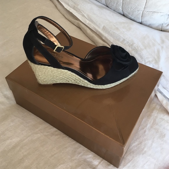 Ellen Tracy shoes