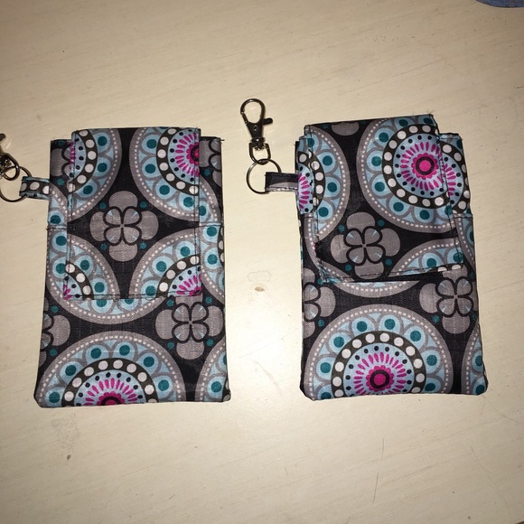 Selling bags you and your sister or bestie