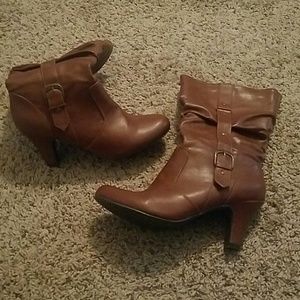 Brown heel boots