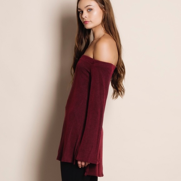 Off Shoulder Ribbed Long Sleeve Top - Picture 2 of 4