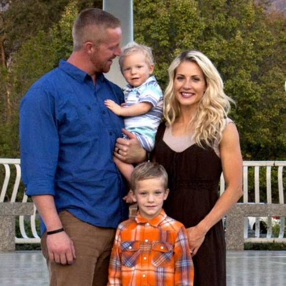 Meet your Posher, Leona