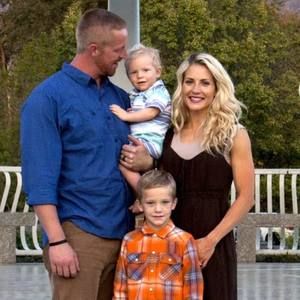 Meet your Posher, Leona