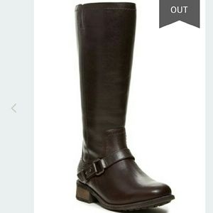 Sale!!!Ugg Dahlen tall boot