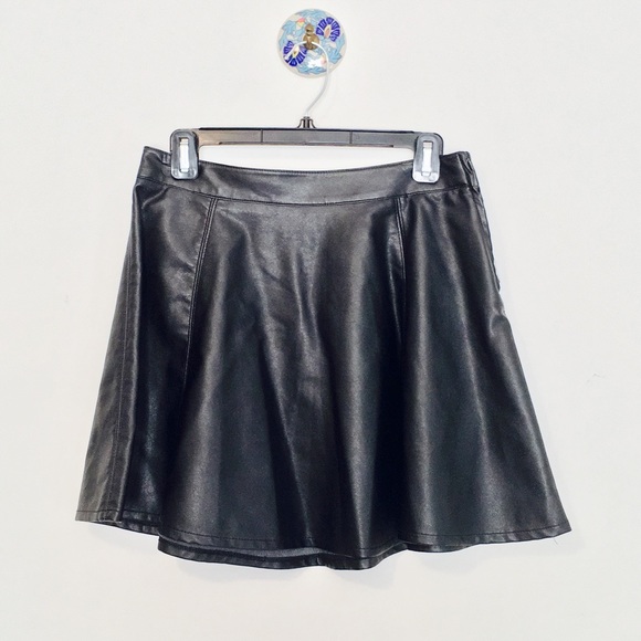 H&M Leather Skirt - Picture 3 of 3