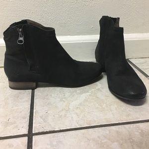 Size 6 Sam Edelman booties