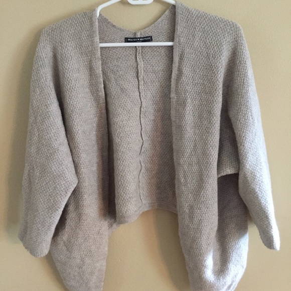 Brandy Melville Cream Caroline Sweater | OS