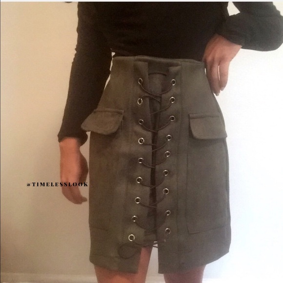 Vegan suede Army green cargo lace up mini skirt - Picture 4 of 4