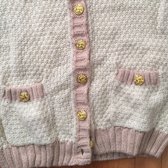 Gold button Sweater - Picture 3 of 3