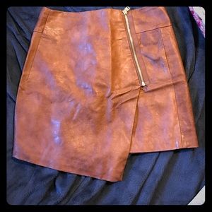 H & M short fake leather mini skirt