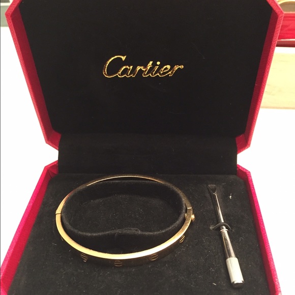 SOLD! Inspired Love bracelet gold - Picture 3 of 4