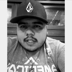 Meet your Posher, Elias