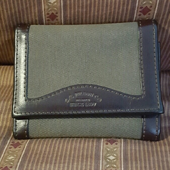 Filson Wallet