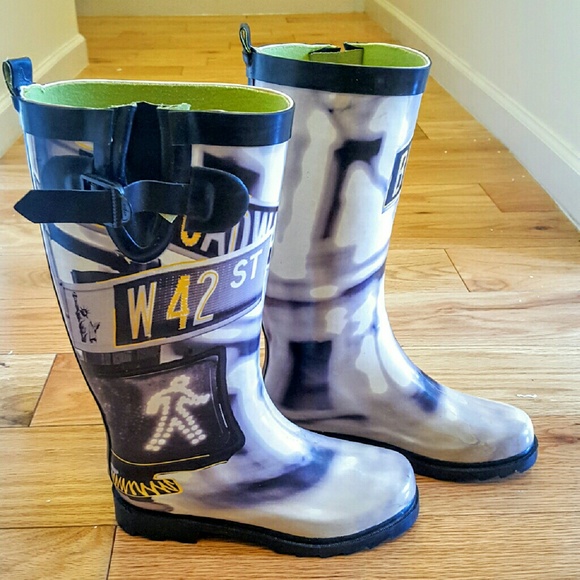 rain boots nyc