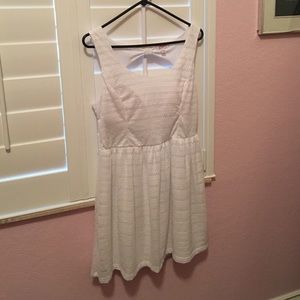 White Candie's Casual Short Dress