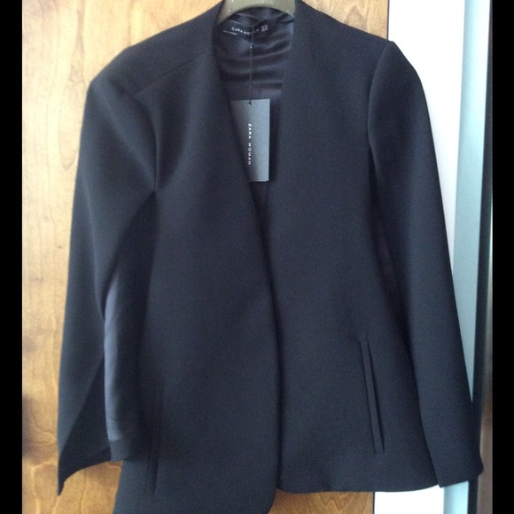 Zara capelet blazer
